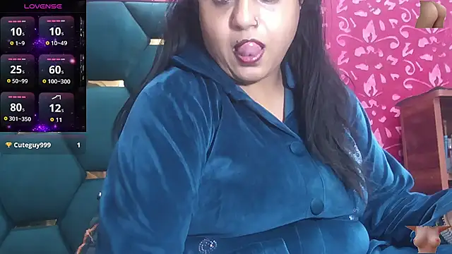 Sexy komolika online show from 11/21/25, 04:05