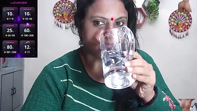 Sexy komolika online show from 12/18/25, 12:00