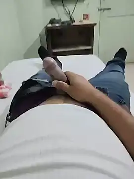 Snapshot of DADDY69SS chatting on 02/21/26, 11:44 DADDY69SS online show from 02/21/26, 11:44