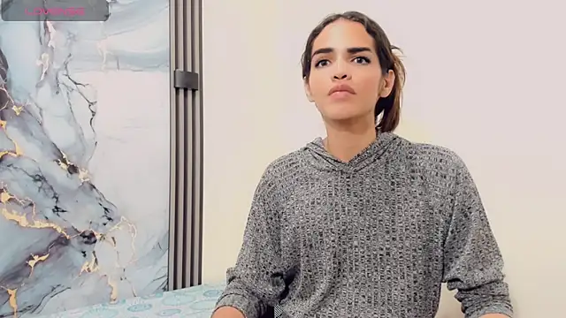 Snapshot of Rubi_30 chatting on 11/23/25, 02:00 Rubi 30 online show from 11/23/25, 02:00