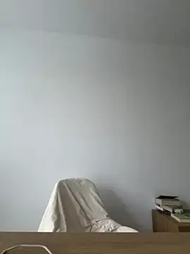 streetdoll online show from 11/11/25, 08:25