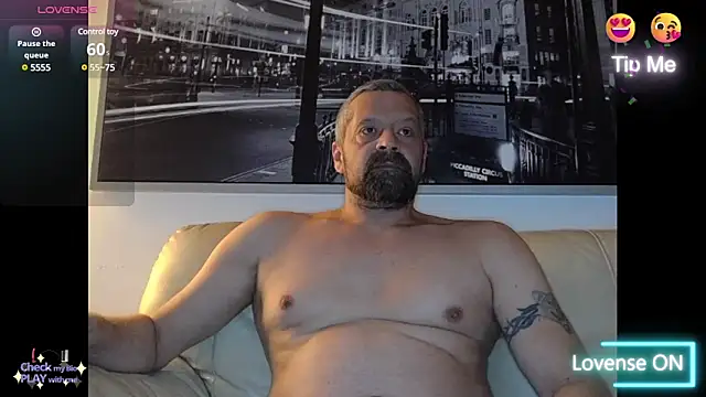 Snapshot of northman1977 chatting on 01/10/25, 03:16 northman1977 online show from 01/10/25, 03:16