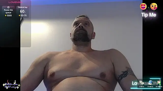 Snapshot of northman1977 chatting on 01/16/25, 04:50 northman1977 online show from 01/16/25, 04:50