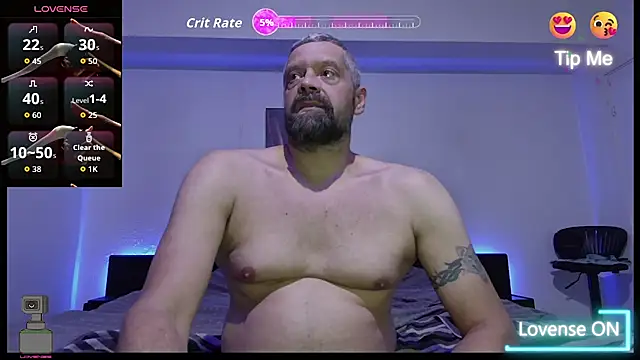 Snapshot of northman1977 chatting on 10/12/25, 08:52 northman1977 online show from 10/12/25, 08:52