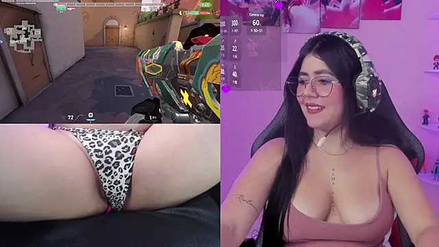 Snapshot of DanielaHang chatting on 01/04/25, 04:00 DanielaHang online show from 01/04/25, 04:00