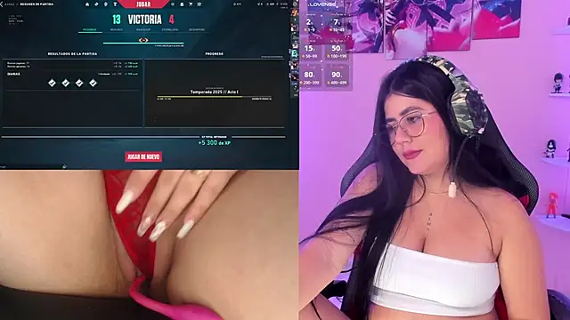 Snapshot of DanielaHang chatting on 02/03/25, 04:20 DanielaHang online show from 02/03/25, 04:20