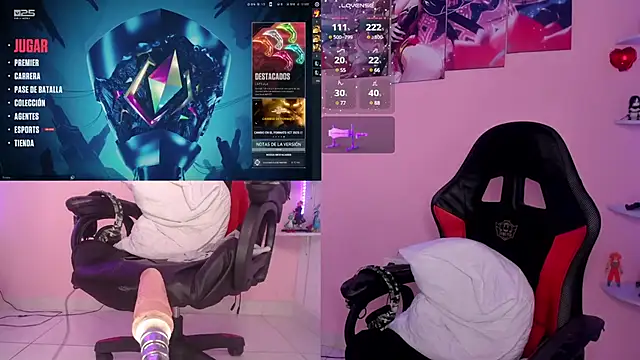 Snapshot of DanielaHang chatting on 02/21/25, 01:44 DanielaHang online show from 02/21/25, 01:44