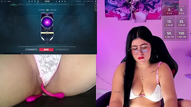 Snapshot of DanielaHang chatting on 11/27/25, 01:35 DanielaHang online show from 11/27/25, 01:35