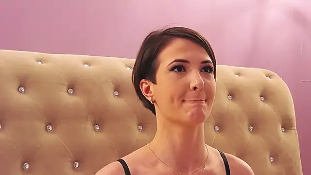 Snapshot of BrianaKennedi chatting on 01/03/25, 08:10 BrianaKennedi online show from 01/03/25, 08:10