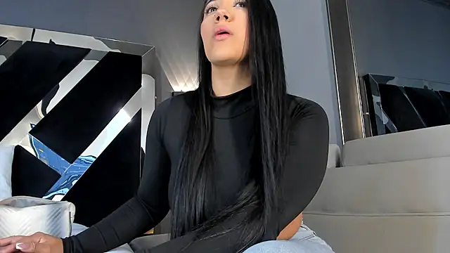 Snapshot of PaulinaDuarte chatting on 05/28/26, 11:40 PaulinaDuarte online show from 05/28/26, 11:40