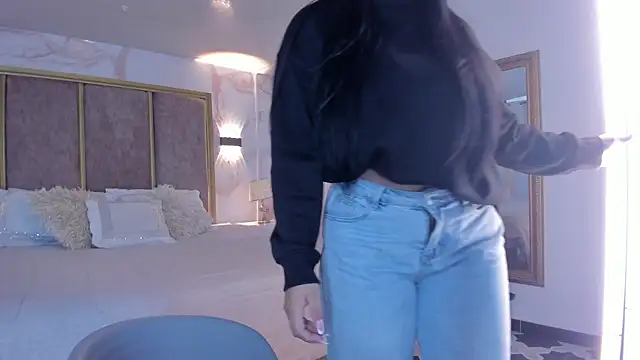 Snapshot of PaulinaDuarte chatting on 06/06/26, 11:37 PaulinaDuarte online show from 06/06/26, 11:37