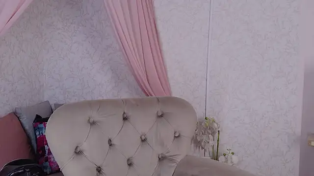 Snapshot of PaulinaDuarte chatting on 07/24/26, 11:52 PaulinaDuarte online show from 07/24/26, 11:52