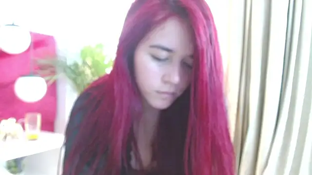 Snapshot of Sophie_ponce chatting on 06/22/26, 12:13 Sophie ponce online show from 06/22/26, 12:13