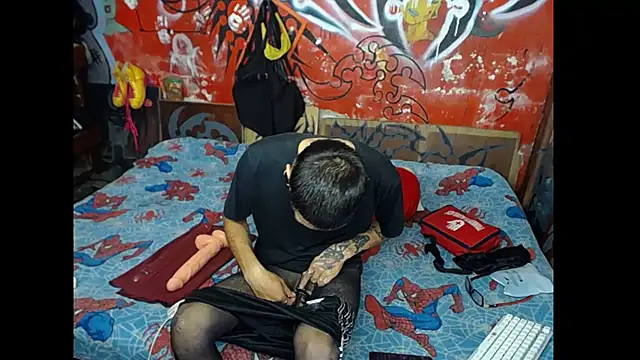 deivid estrada online show from 02/05/25, 04:25