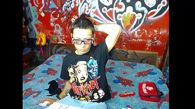 deivid estrada online show from 02/17/25, 06:15