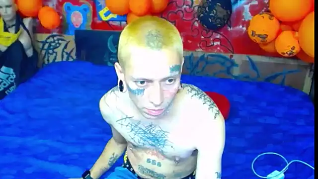 deivid estrada online show from 10/18/25, 04:41