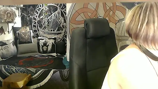TittenMichelle online show from 05/21/26, 06:48