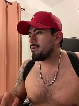 Snapshot of Rubens8866 chatting on 03/17/25, 02:19 Rubens8866 online show from 03/17/25, 02:19