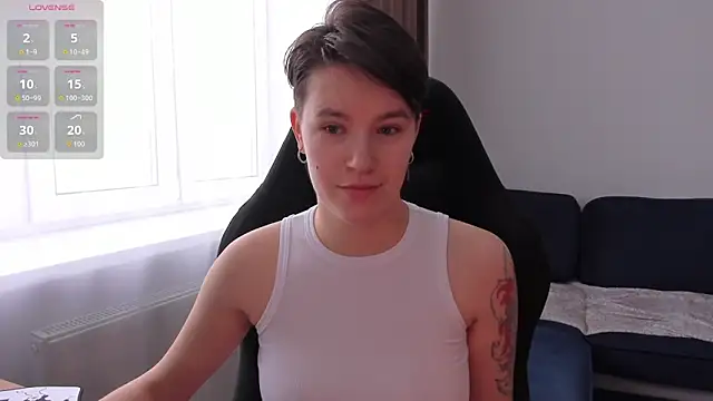 Snapshot of JessieFlower chatting on 12/19/25, 08:43 JessieFlower online show from 12/19/25, 08:43