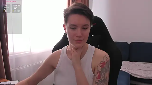 Snapshot of JessieFlower chatting on 03/18/26, 07:55 JessieFlower online show from 03/18/26, 07:55