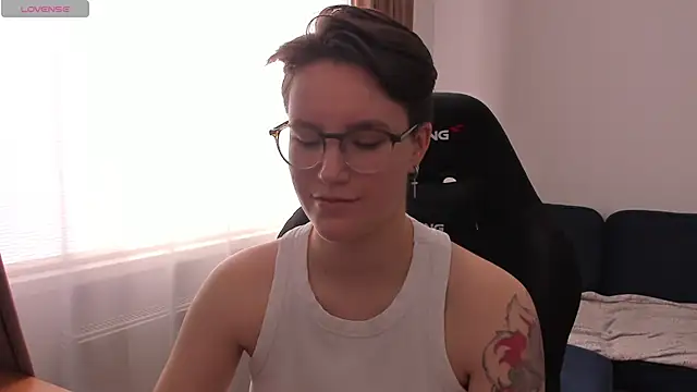 Snapshot of JessieFlower chatting on 04/02/26, 07:39 JessieFlower online show from 04/02/26, 07:39