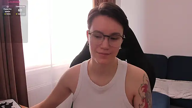 Snapshot of JessieFlower chatting on 04/04/26, 07:28 JessieFlower online show from 04/04/26, 07:28