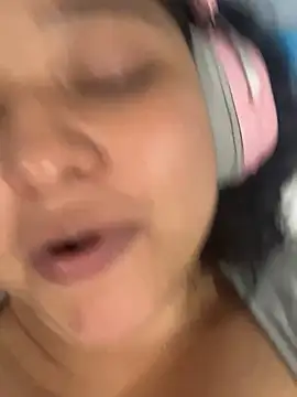 Snapshot of Kym_Owens chatting on 01/20/25, 03:37 Kym Owens online show from 01/20/25, 03:37