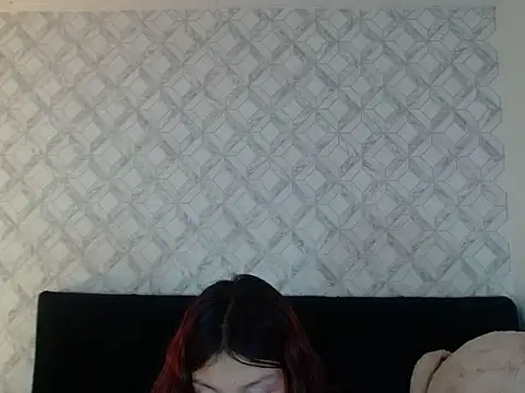 Emma-Wilson online show from 11/13/25, 03:49