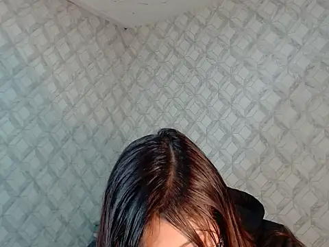 Emma-Wilson online show from 03/17/26, 04:06