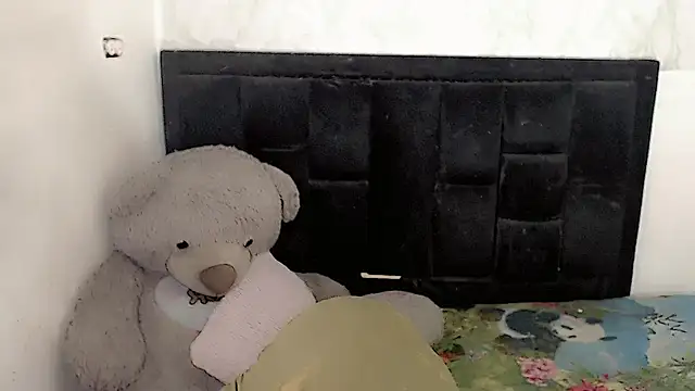 Michell Queen online show from 11/23/25, 11:48