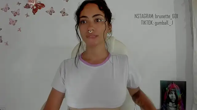 Snapshot of paula_brunette chatting on 03/07/25, 03:19 paula brunette online show from 03/07/25, 03:19