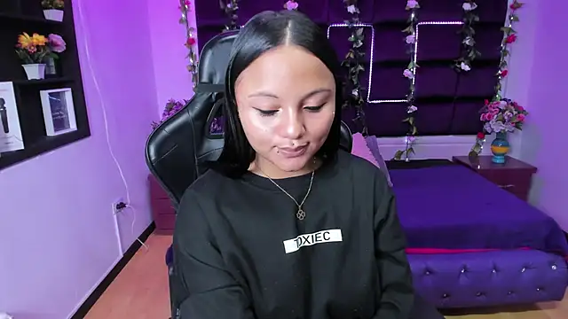 sweelanna   online show from 12/20/24, 09:43