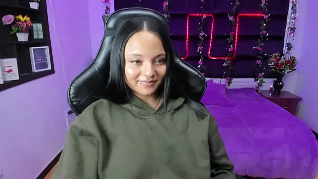 sweelanna   online show from 02/16/25, 05:15