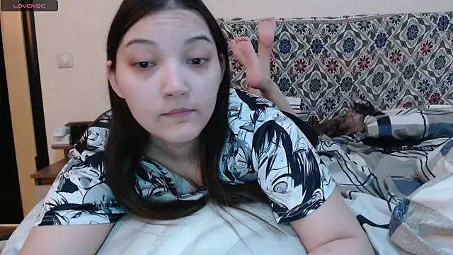 Snapshot of AlisaDevis chatting on 02/15/25, 02:11 AlisaDevis online show from 02/15/25, 02:11