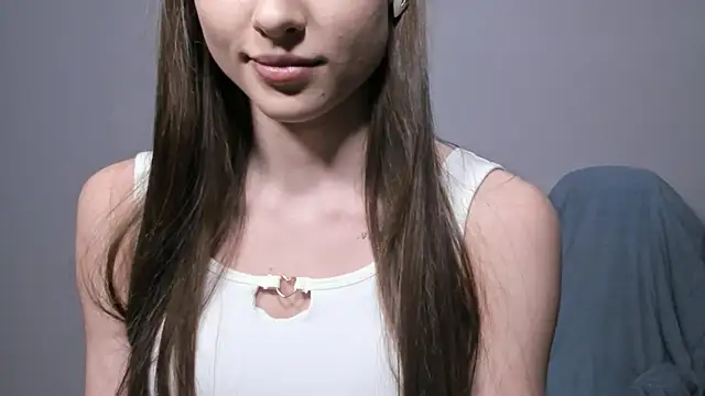 Snapshot of Missalgel chatting on 03/14/25, 01:24 Missalgel online show from 03/14/25, 01:24