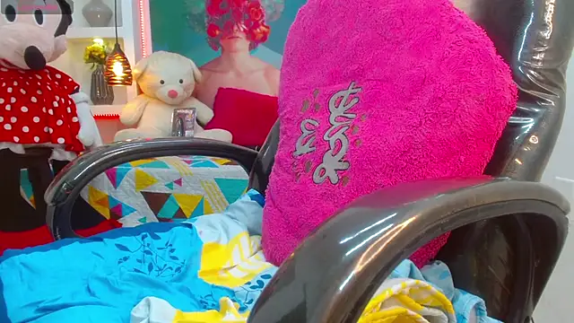 Snapshot of lorenapinto chatting on 03/13/25, 12:27 lorenapinto online show from 03/13/25, 12:27