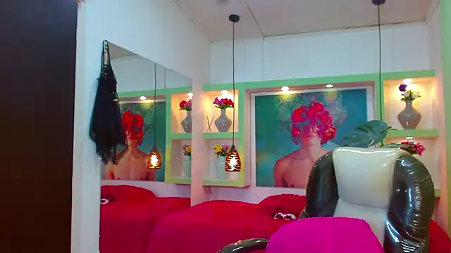 Snapshot of lorenapinto chatting on 11/25/25, 02:33 lorenapinto online show from 11/25/25, 02:33