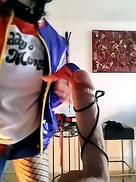 freyamoret online show from 12/31/24, 11:20