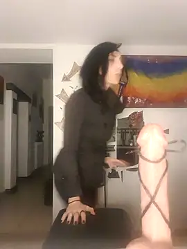 freyamoret online show from 11/05/25, 04:12