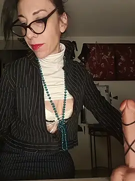 freyamoret online show from 05/07/26, 02:17