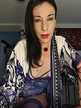 freyamoret online show from 06/18/26, 03:40