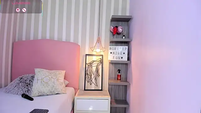 AMELIETARSON online show from 09/10/25, 07:25