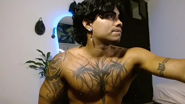 Young laroi online show from 12/04/24, 08:56