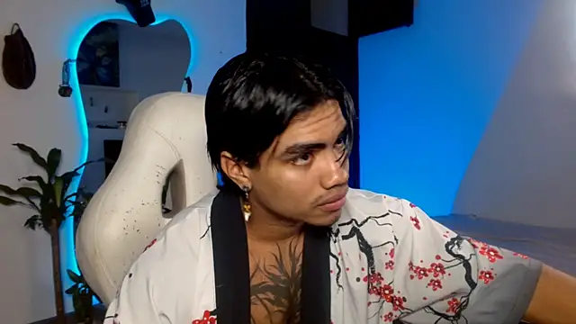 Young laroi online show from 12/07/24, 12:08