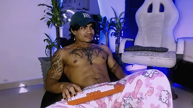 Young laroi online show from 12/07/24, 06:21