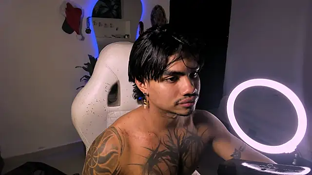 Young laroi online show from 12/15/24, 04:07