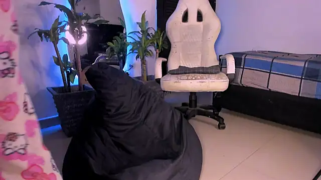 Young laroi online show from 01/05/25, 12:09