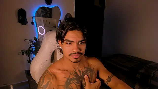 Young laroi online show from 01/11/25, 03:55