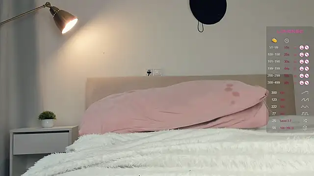 KateDolphin online show from 01/12/25, 10:22