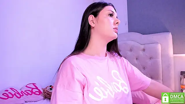 Snapshot of EmilyS__ chatting on 01/31/25, 04:36 EmilyS online show from 01/31/25, 04:36